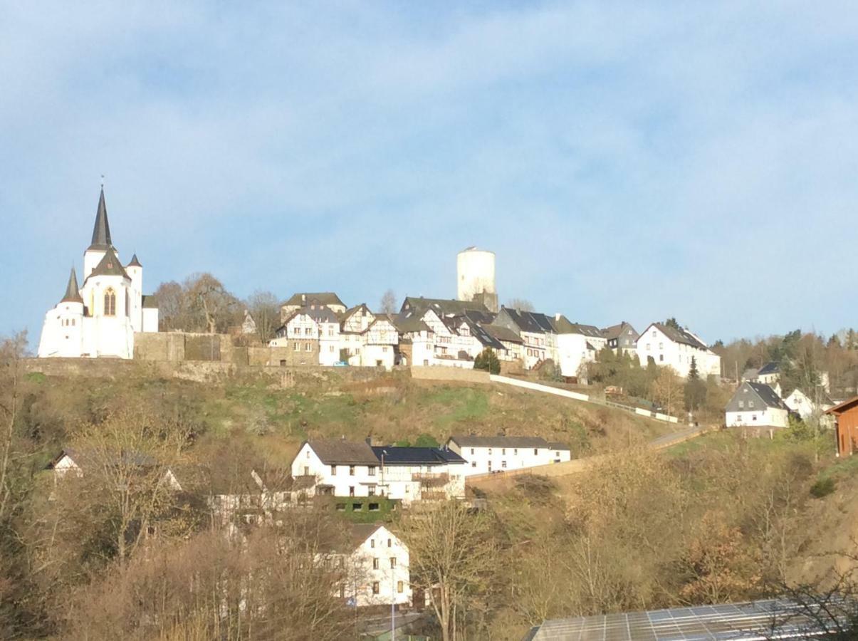 Gaestehaus Im Tal 18 Hellenthal Exterior photo